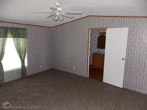 44 E State St, Magazine, AR 72943 photo 6