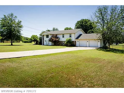 2218 W Glen West Way, Fort Smith, AR 72916 photo 2