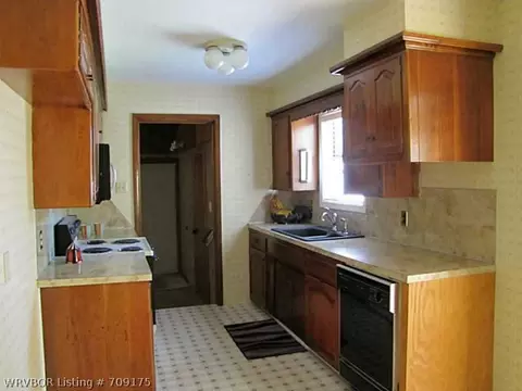 1816 Vicksburg St, Fort Smith, AR 72901 photo 4
