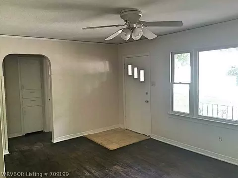 2619 S M St, Fort Smith, AR 72901 photo 3
