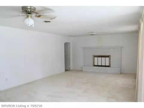 17 Interstate Cir, Sallisaw, OK 74955 photo 2