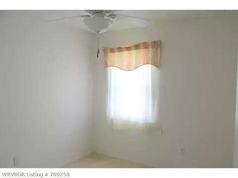 17 Interstate Cir, Sallisaw, OK 74955 photo 8