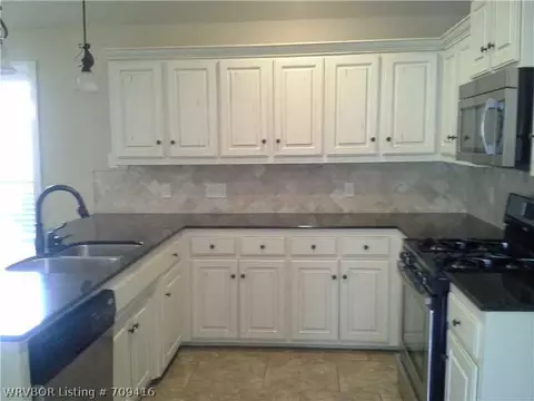 5607 Thomas Rd, Fort Smith, AR 72916 photo 4