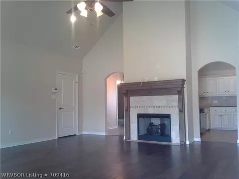 5607 Thomas Rd, Fort Smith, AR 72916 photo 2
