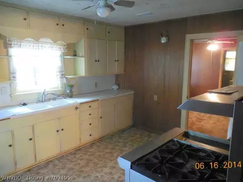 2404 S Q St, Fort Smith, AR 72901 photo 4