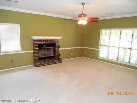 8613 Skypark Dr, Fort Smith, AR 72903 photo 3