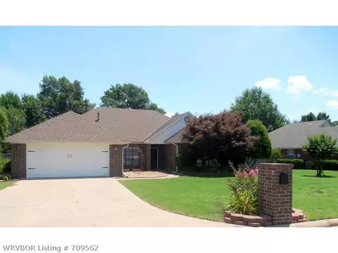 8613 Skypark Dr, Fort Smith, AR 72903 photo 1