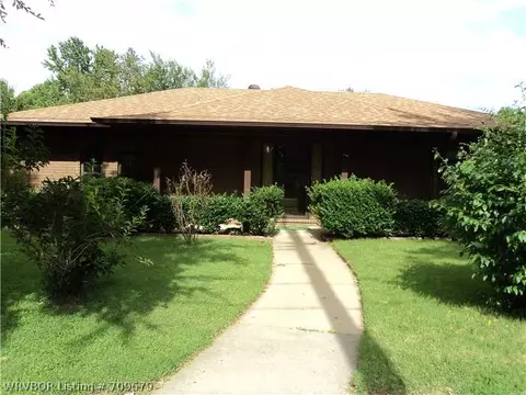 1503 Hendricks Blvd, Fort Smith, AR 72903 photo 2