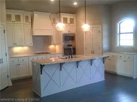 8511 Silverstone Ct, Fort Smith, AR 72916 photo 4