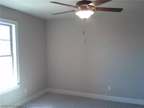 8511 Silverstone Ct, Fort Smith, AR 72916 photo 11