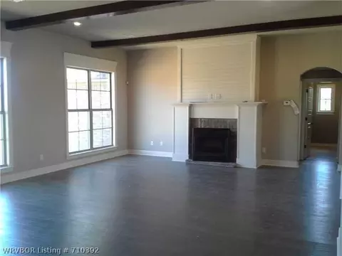 8511 Silverstone Ct, Fort Smith, AR 72916 photo 2