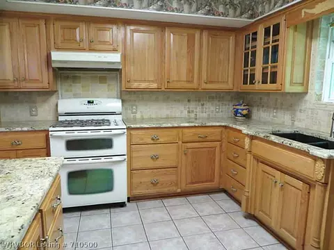 2025 Grove Dr, Alma, AR 72921 photo 5