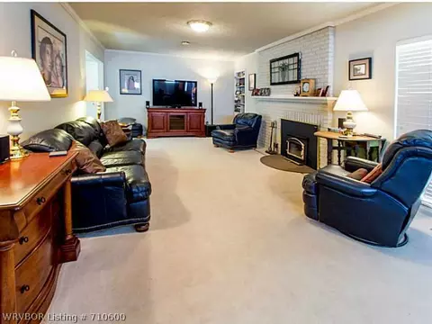 2020 Garner Ln, Fort Smith, AR 72901 photo 7