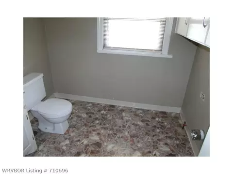 8 Crape Myrtle St, Van Buren, AR 72956 photo 9