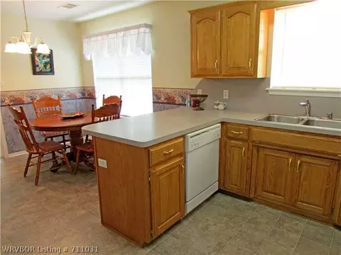 8016 S 25th St, Fort Smith, AR 72908 photo 6