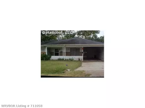 125 E College St, Ozark, AR 72949 photo 1