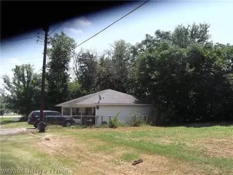 125 E College St, Ozark, AR 72949 photo 2