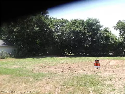 121 E College St, Ozark, AR 72949 photo 2