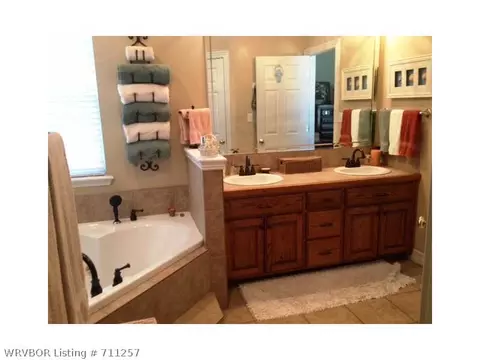 2712 S 87th Dr, Fort Smith, AR 72903 photo 11