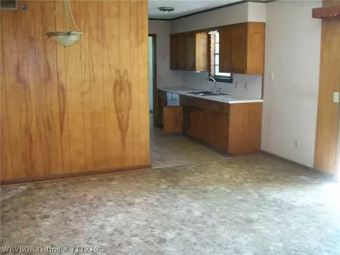 1904 N 46th Ter, Fort Smith, AR 72904 photo 3