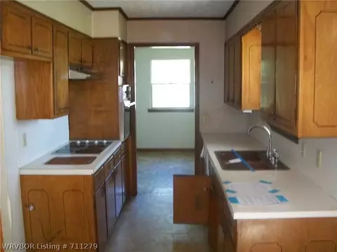 1904 N 46th Ter, Fort Smith, AR 72904 photo 2