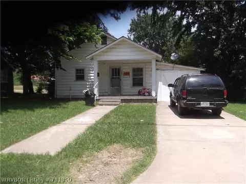 802 W Gibson St, Ozark, AR 72949 photo 1
