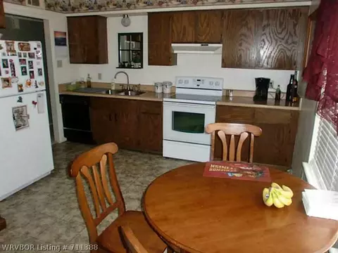 108 Rowe Ave, Pocola, OK 74902 photo 6