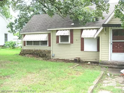 2710 S 16th St, Fort Smith, AR 72901 photo 1