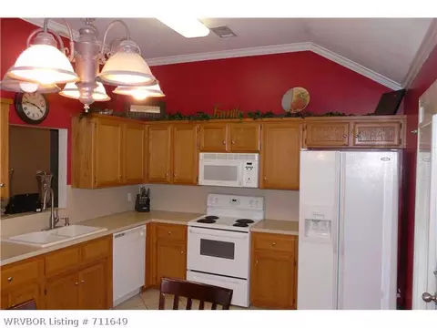 109 Mollie Ct, Barling, AR 72923 photo 6