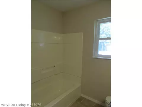 3312 S 42nd St, Fort Smith, AR 72903 photo 9