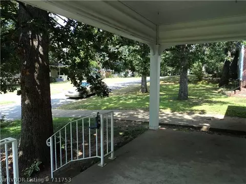 2210 S X St, Fort Smith, AR 72901 photo 3