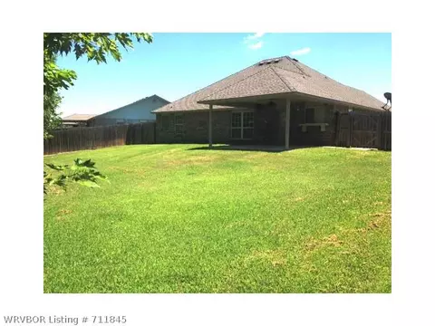 305 Chateau Dr, Fort Smith, AR 72908 photo 17