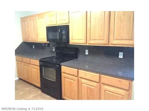 305 Chateau Dr, Fort Smith, AR 72908 photo 5