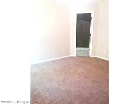 305 Chateau Dr, Fort Smith, AR 72908 photo 11