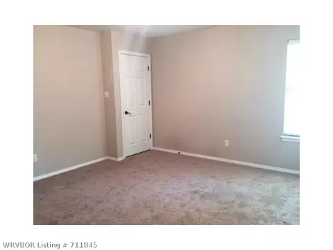 305 Chateau Dr, Fort Smith, AR 72908 photo 12