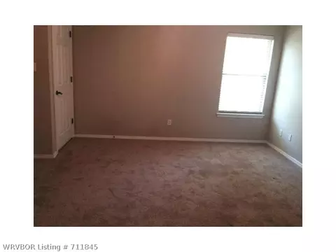 305 Chateau Dr, Fort Smith, AR 72908 photo 10