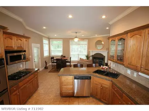 11904 Maple Park Dr, Fort Smith, AR 72916 photo 7