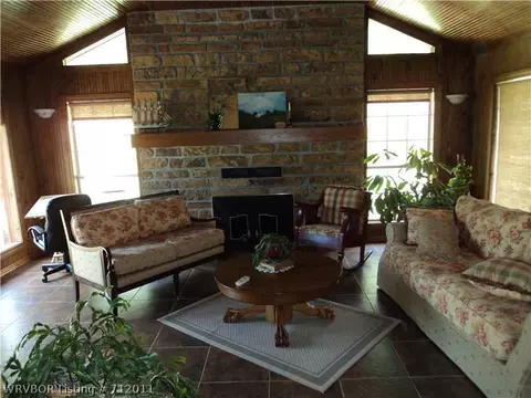 21 W Apex Pl, Hartford, AR 72938 photo 8