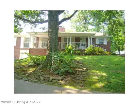 2001 Garner Ln, Fort Smith, AR 72901 photo 1