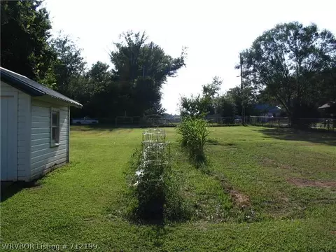 609 N 3rd St, Ozark, AR 72949 photo 7