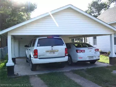 609 N 3rd St, Ozark, AR 72949 photo 4