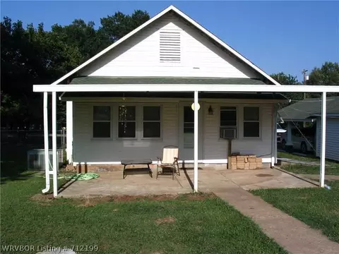609 N 3rd St, Ozark, AR 72949 photo 9