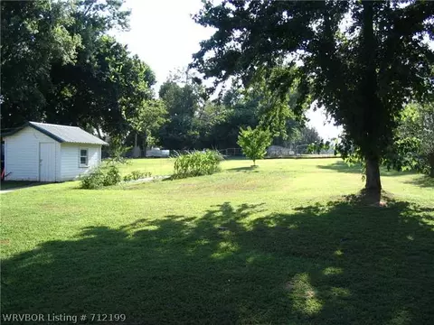 609 N 3rd St, Ozark, AR 72949 photo 8