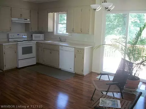 8306 Sebastian Lake Dr, Hackett, AR 72937 photo 2