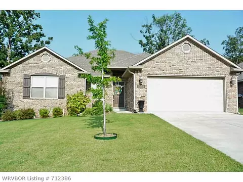 6215 Red Cedar Cir, Fort Smith, AR 72916 photo 1