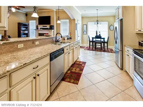 12104 Sapling Dr, Fort Smith, AR 72916 photo 6