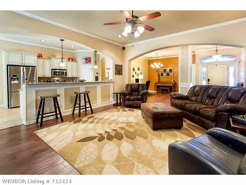 12104 Sapling Dr, Fort Smith, AR 72916 photo 2