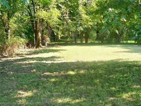 502 S 15th St, Lavaca, AR 72941 photo 10