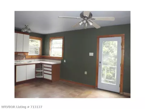 3905 Macarthur Dr, Fort Smith, AR 72904 photo 6