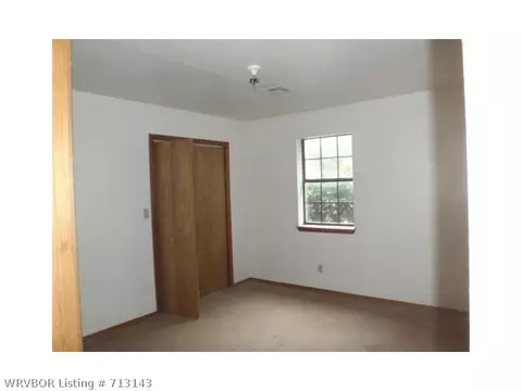 112 E 4th St, Gore, OK 74435 photo 7